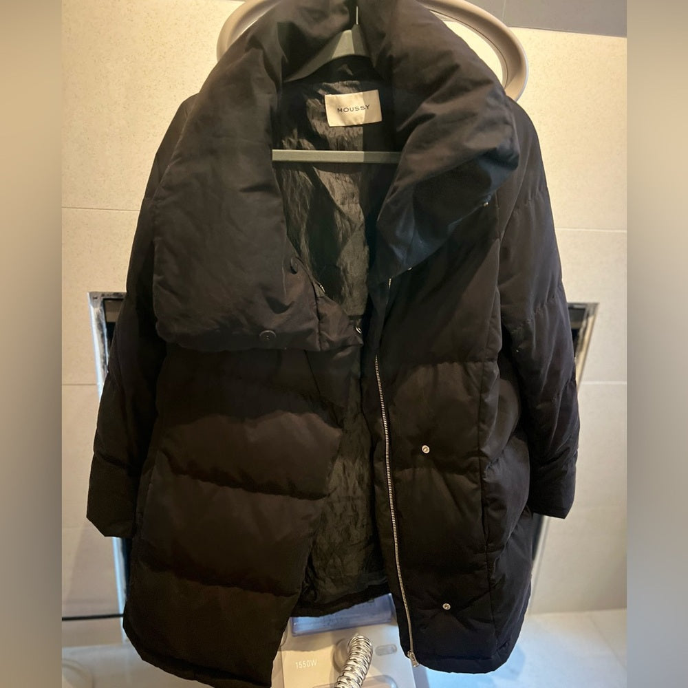 MOUSSEY Black mid length down puffer
