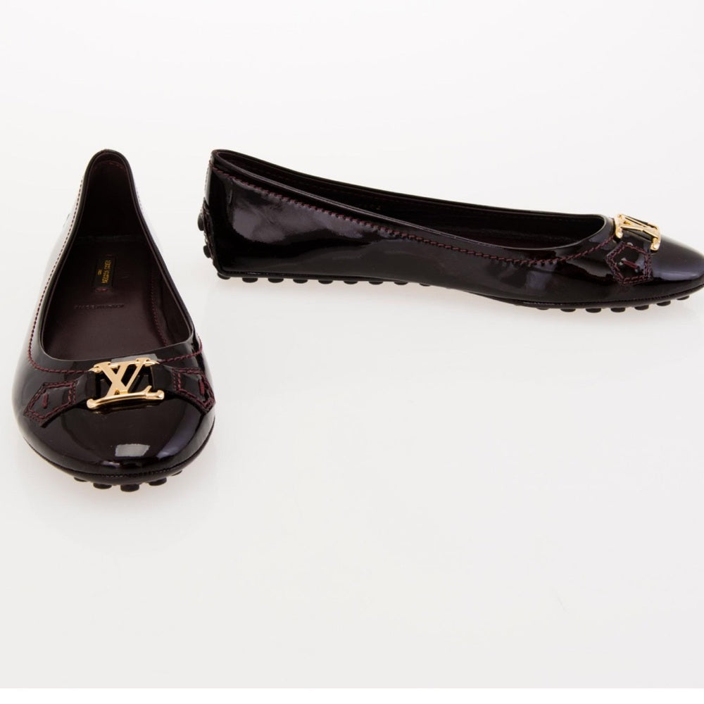 LOUIS VUITTON *REDUCED* Oxford black vernis ballerina flat