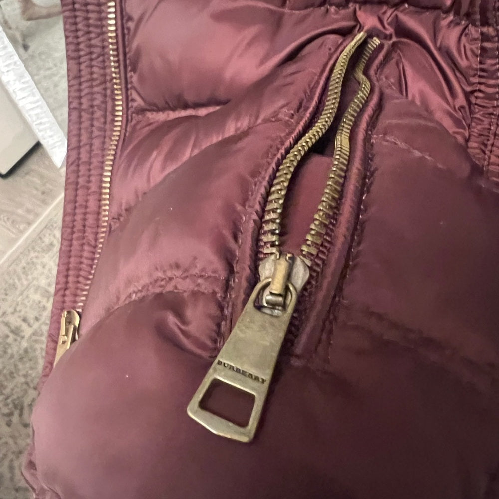 BURBERRY BRIT Burgundy puffer vest