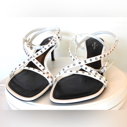 LOUIS VUITTON *REDUCED*mono kitten heel white