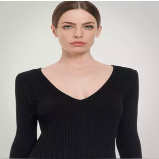 WOLFORD V-neck merino wool ribbed sweater