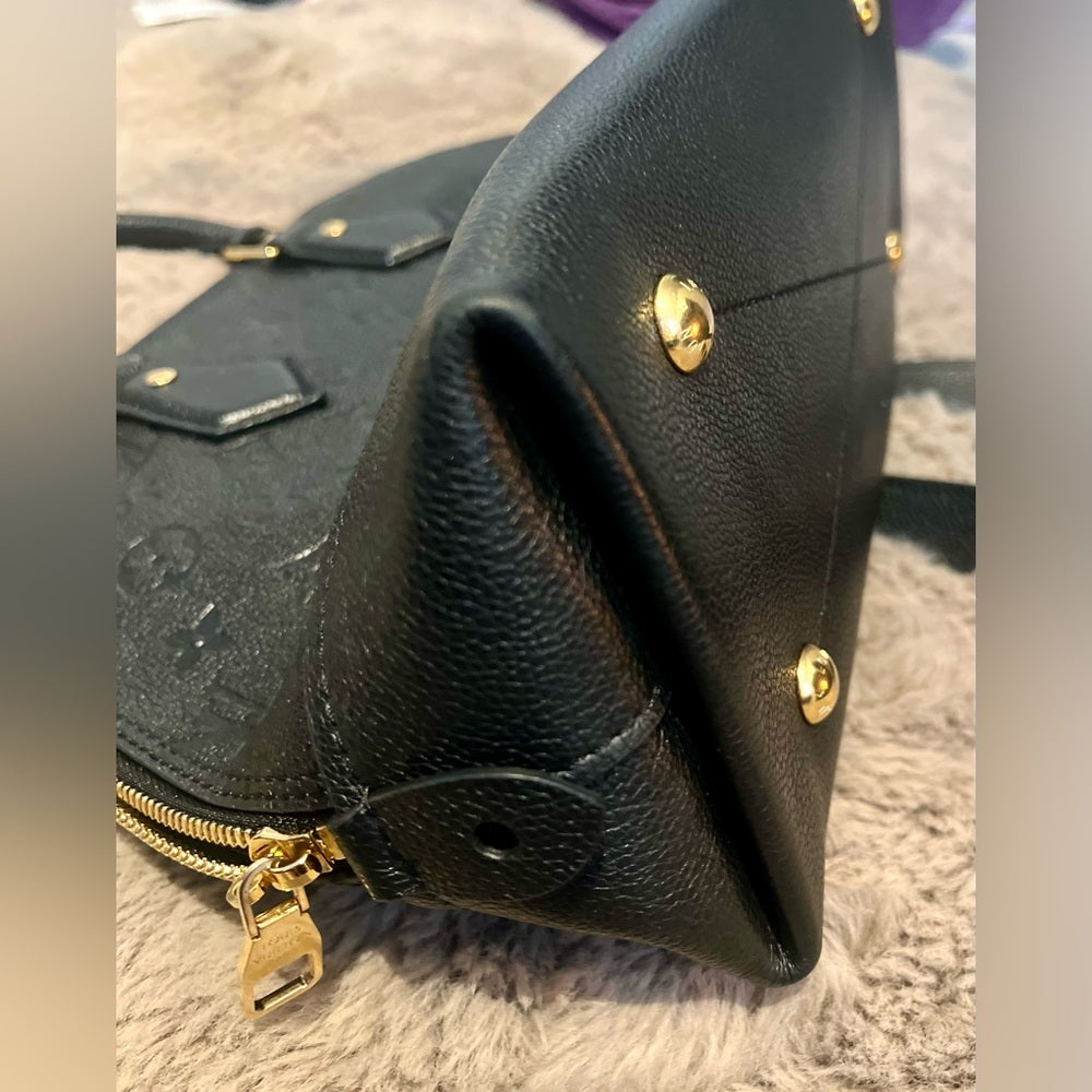 LOUIS VUITTON *REDUCED*Black Neo Alma empreinte PM *rare*