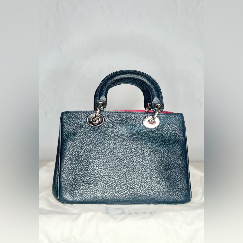 CHRISTIAN DIOR Dior Diorissimo Pebbled leather shoulder bag