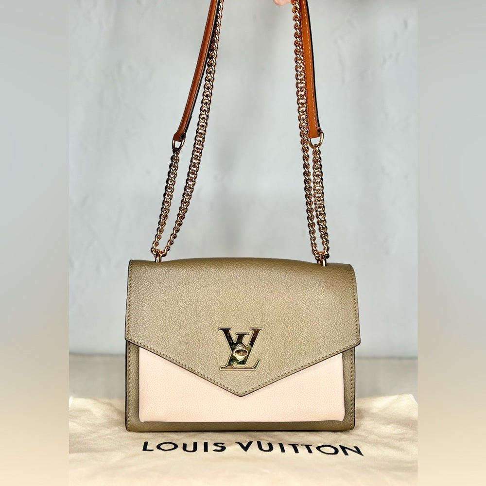 LOUIS VUITTON Lockme calfskin should bag with chain strap