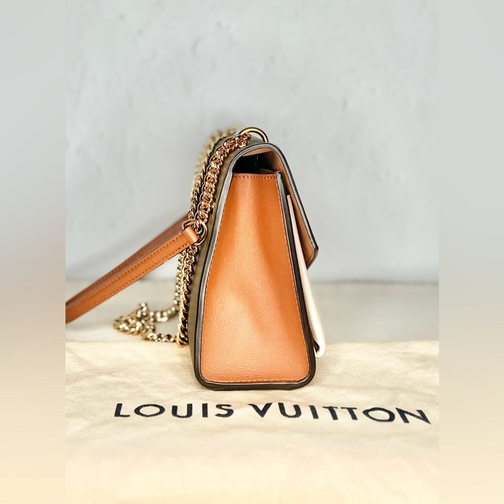 LOUIS VUITTON Lockme calfskin should bag with chain strap