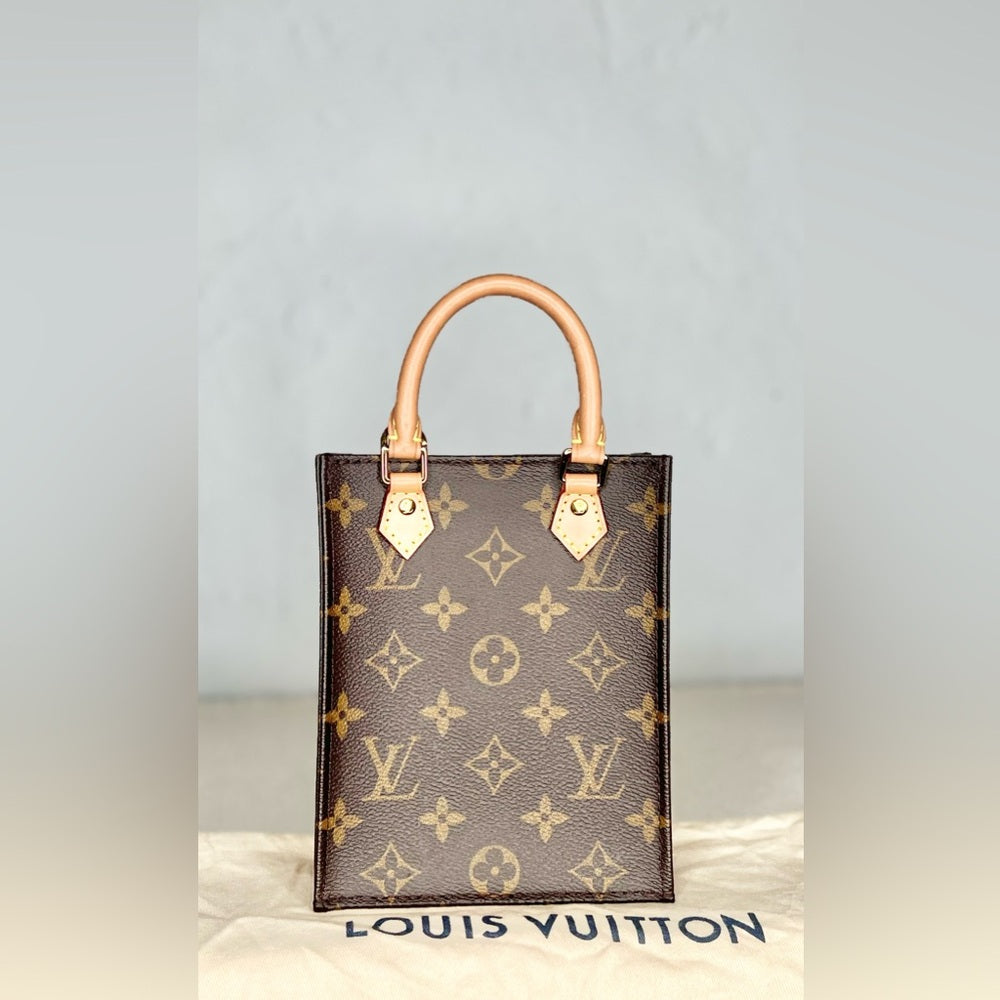 LOUIS VUITTON *REDUCED*Sac Plat petit monogram