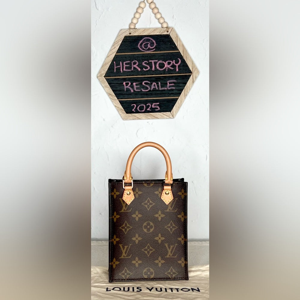 LOUIS VUITTON *REDUCED*Sac Plat petit monogram