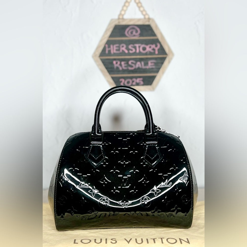 LOUIS VUITTON Montana bag