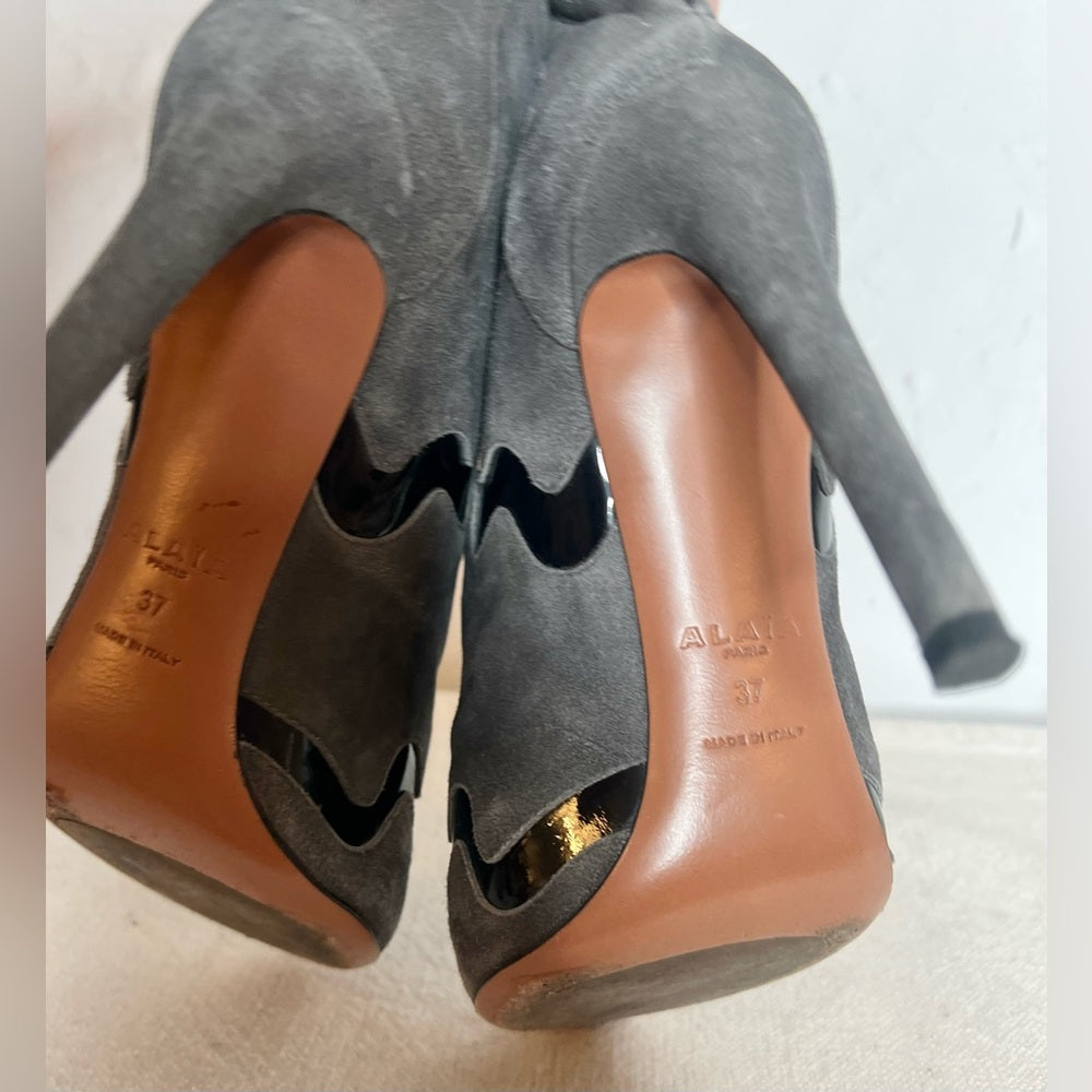 ALAIA grey suede ankle boots